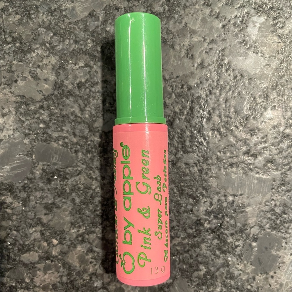 Apple mascara